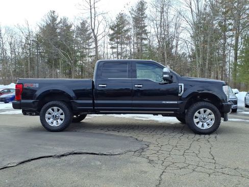 Used 2021 Ford F250 Platinum image 2