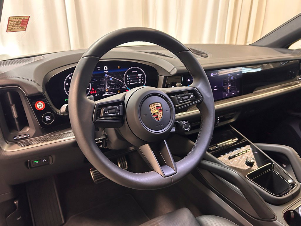 Certified 2026 Porsche Cayenne S AWD/4WD image 4