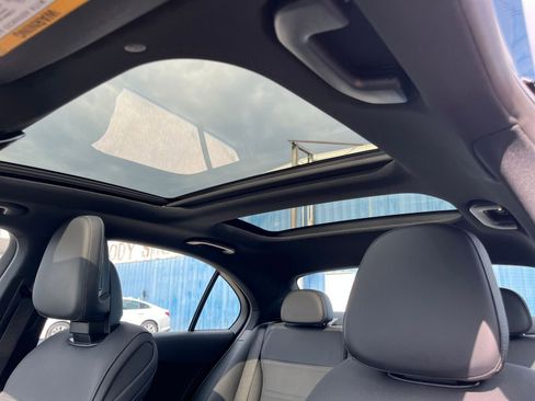 Used 2024 Mercedes-Benz C 300 Sedan image 23