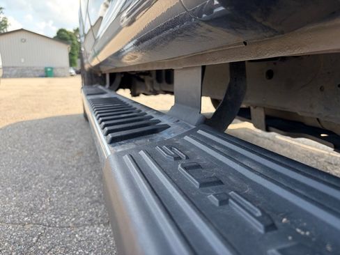 Used 2021 Ford F250 Lariat w/ Lariat Ultimate Package AWD/4WD image 11