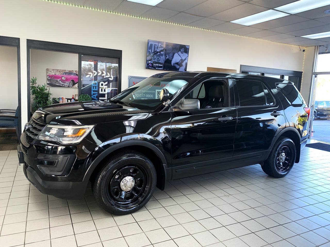 Used 2016 Ford Explorer 4WD Police Interceptor w/ 2-tone Vinyl Package #3 image 2