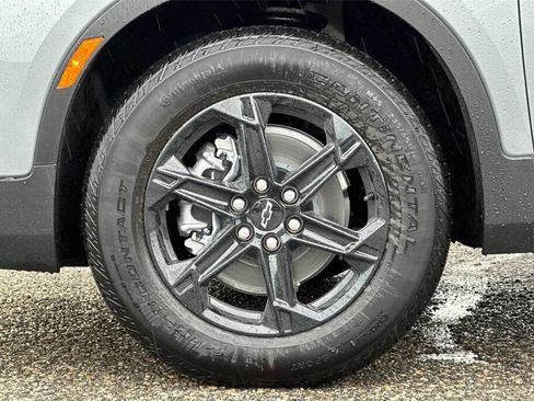 New 2025 Chevrolet Blazer LT w/ Midnight/Sport Edition image 27