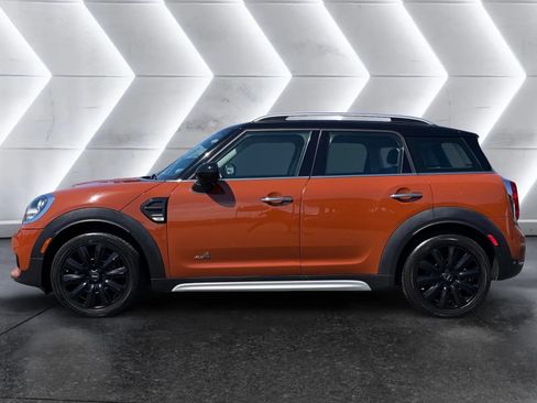 Used 2018 MINI Cooper Countryman ALL4 AWD/4WD image 2