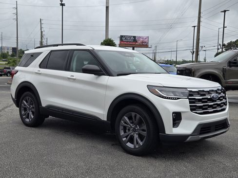 New 2026 Ford Explorer Active w/ Active Comfort Package AWD/4WD image 6