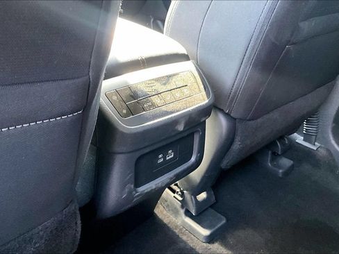 Used 2025 Nissan Pathfinder SV FWD image 30