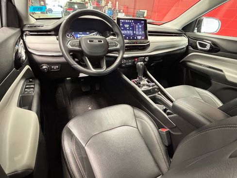 Certified 2022 Jeep Compass Limited AWD/4WD image 40