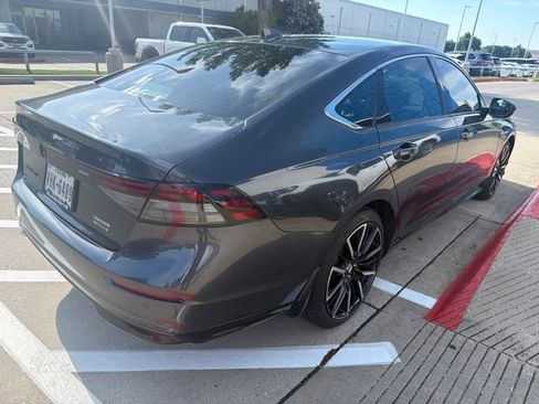 Used 2024 Honda Accord Touring image 5