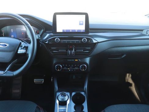 Used 2023 Ford Escape ST-Line image 13