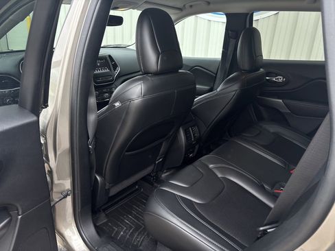 Used 2020 Jeep Cherokee Latitude Plus w/ Cold Weather Group image 26