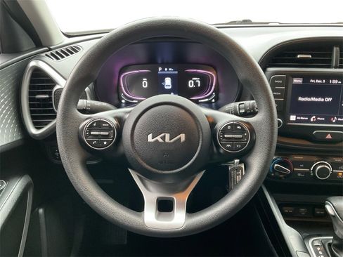 Used 2024 Kia Soul LX w/ Option Group 015 image 17