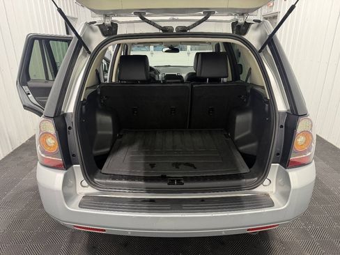 Used 2013 Land Rover LR2 HSE AWD/4WD image 10