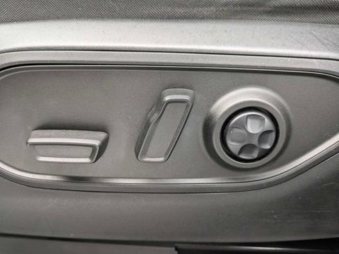 Used 2021 Jeep Grand Cherokee L Limited w/ Luxury Tech Group II AWD/4WD image 22