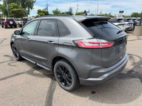 Certified 2024 Ford Edge SE w/ Black Appearance Package AWD/4WD image 8