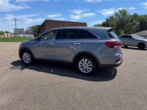 Used 2020 Kia Sorento AWD V6 image 8
