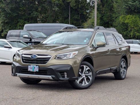 Used 2020 Subaru Outback Limited w/ Popular Package #2 AWD/4WD image 1
