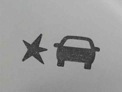 Used 2021 Chevrolet Equinox LT w/ LPO, Floor Liner Package image 35