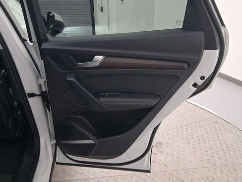 Used 2022 Audi Q5 2.0T Premium Plus w/ Premium Plus Package image 33