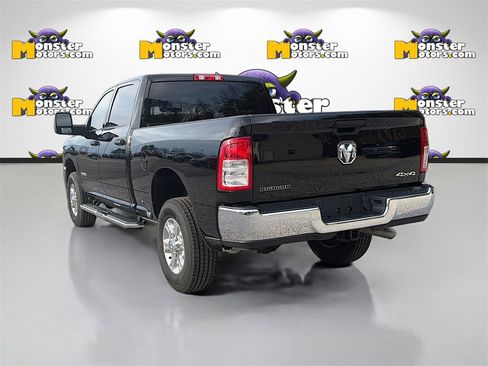 Used 2024 RAM 2500 Big Horn w/ Bed Utility Group image 7