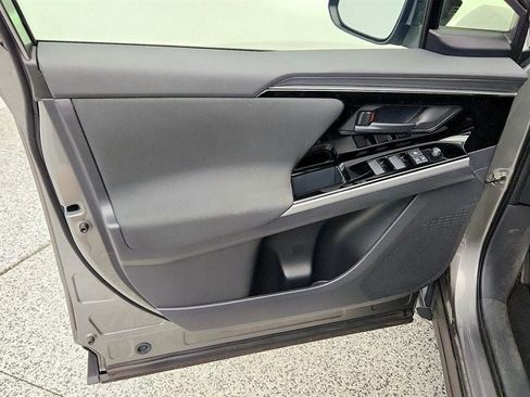 Used 2023 Subaru Solterra AWD image 10