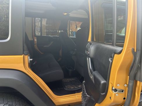 Used 2014 Jeep Wrangler Unlimited Sport w/ Quick Order Package 24S AWD/4WD image 22