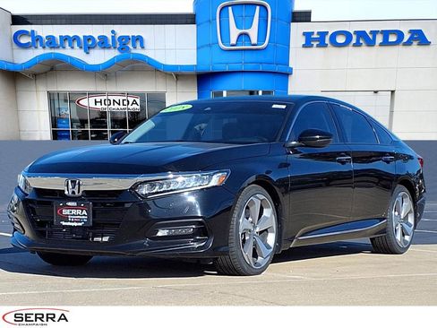 Used 2018 Honda Accord Touring image 1