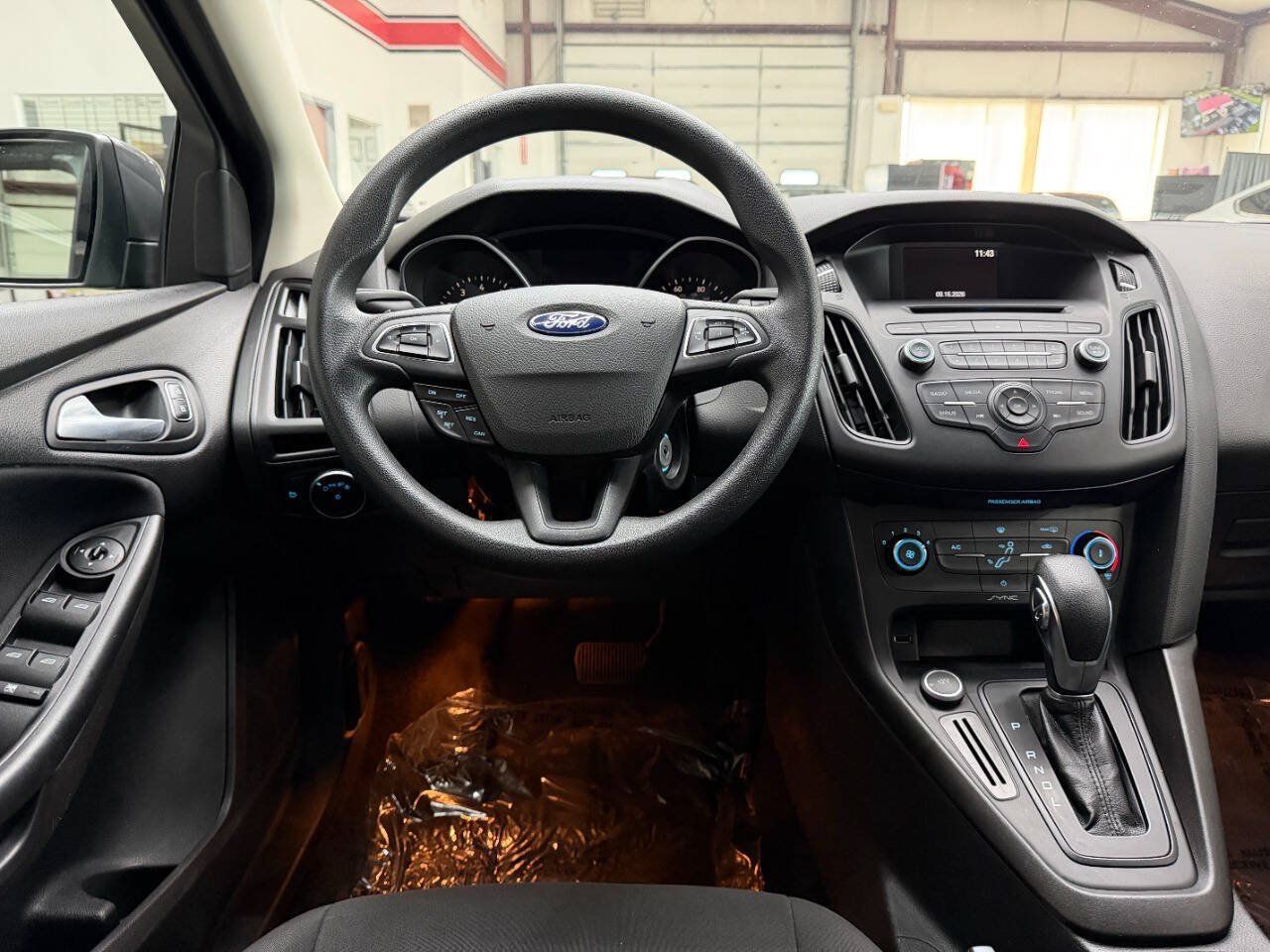 Used 2017 Ford Focus SE FWD image 21