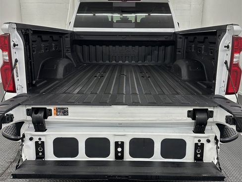 Used 2023 Chevrolet Silverado 3500 High Country image 40