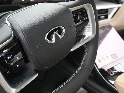 New 2026 INFINITI QX80 Pure image 13