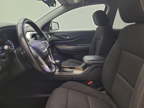 Used 2019 GMC Acadia SLE FWD image 17