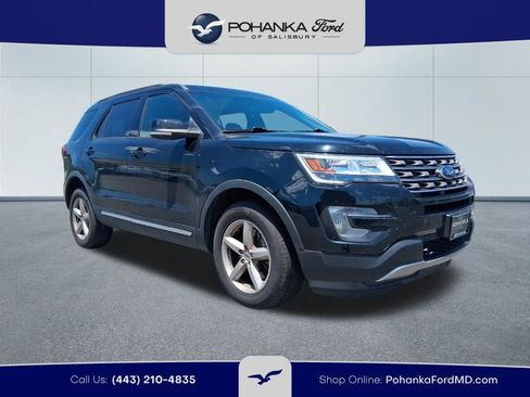 Used 2016 Ford Explorer XLT w/ Equipment Group 202A AWD/4WD image 3