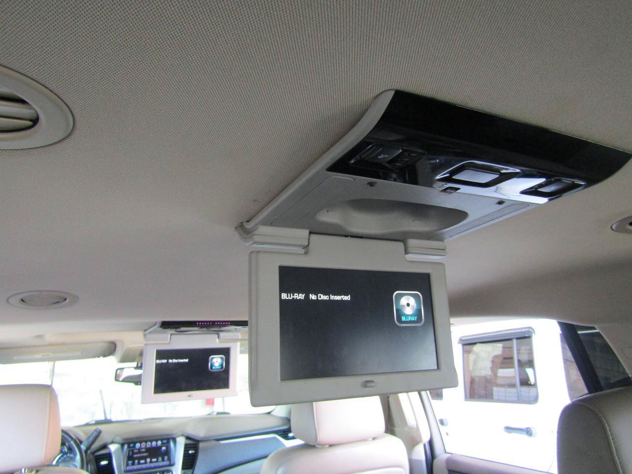 Used 2016 Chevrolet Suburban LTZ AWD/4WD image 17
