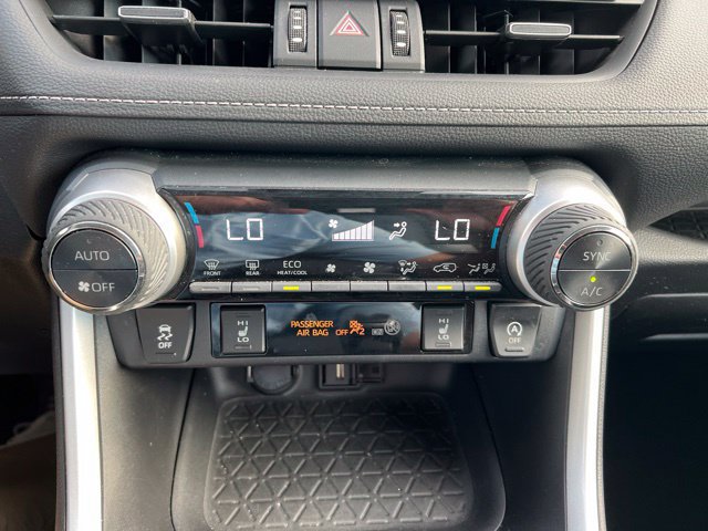 Used 2021 Toyota RAV4 XLE Premium AWD/4WD image 17