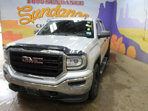 Used 2017 GMC Sierra 1500 4x4 Double Cab w/ Sierra Convenience Package image 4