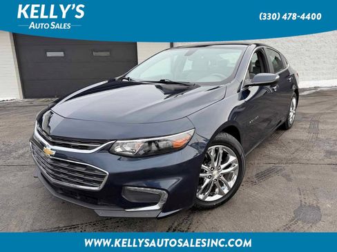 Used 2017 Chevrolet Malibu LT image 1