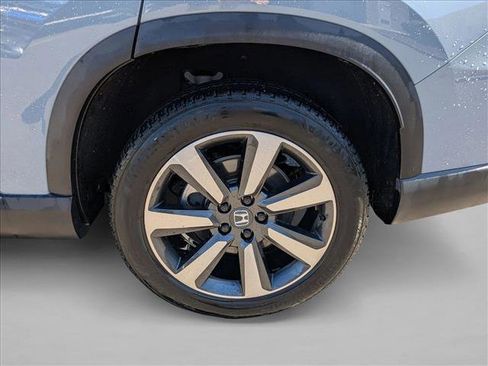 Used 2024 Honda Pilot Touring image 23