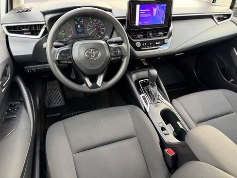 Certified 2025 Toyota Corolla LE w/ LE Premium Package FWD image 33