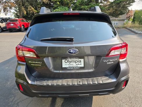 Used 2018 Subaru Outback 3.6R Limited AWD/4WD image 5