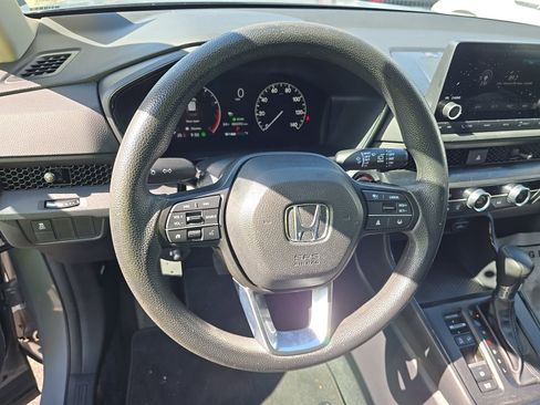 Used 2023 Honda CR-V LX image 11
