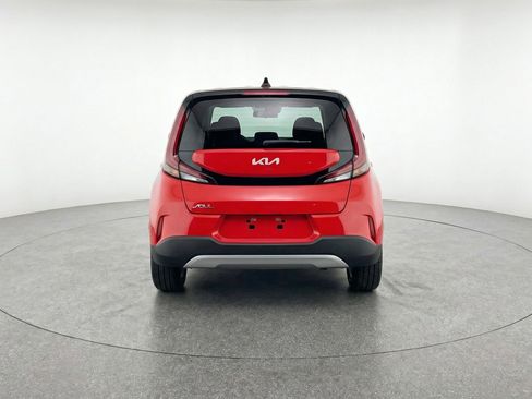 Used 2025 Kia Soul LX w/ LX Technology Package FWD image 7
