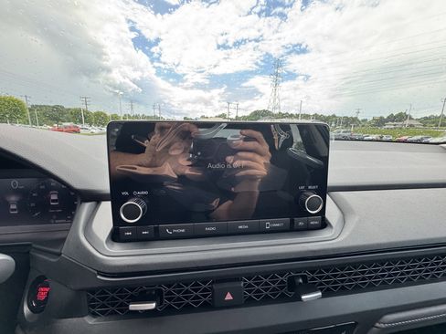 New 2026 Honda Accord SE image 18