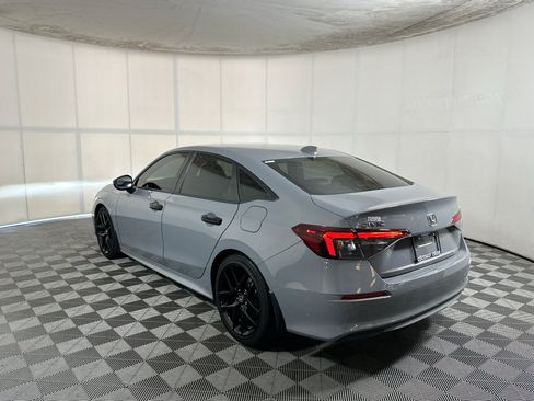 Used 2025 Honda Civic Sport image 5