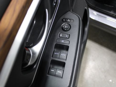 Used 2022 Honda CR-V EX-L image 42