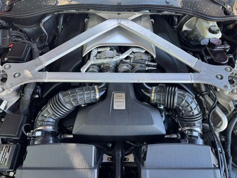 Used 2020 Aston Martin V8 Vantage Coupe RWD image 54