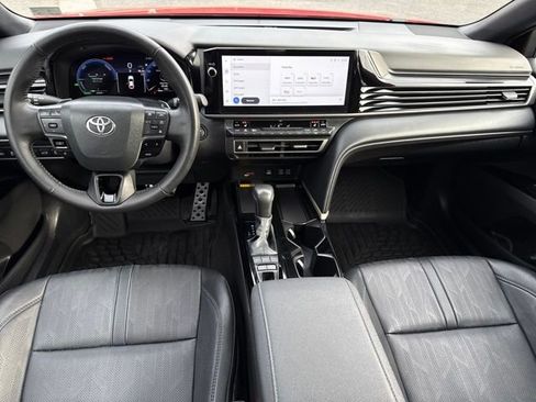 Used 2025 Toyota Camry XSE image 28