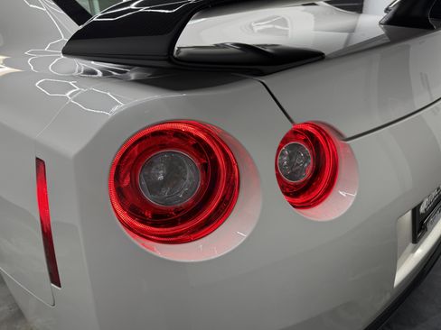 Used 2016 Nissan GT-R Black Edition AWD/4WD image 15