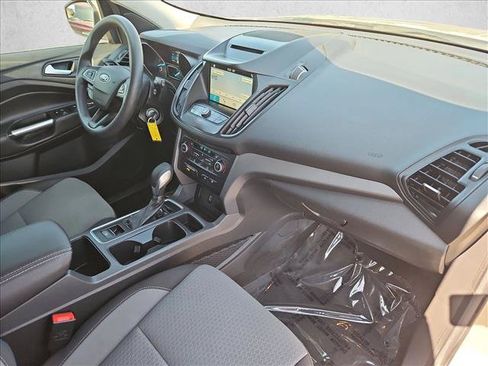 Used 2018 Ford Escape SE w/ SE Sync 3 Package FWD image 21