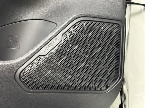 Certified 2025 Toyota RAV4 LE image 32