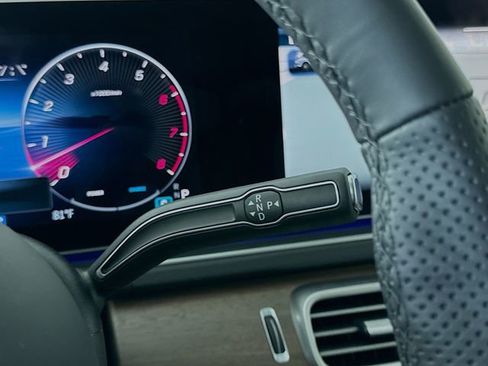 New 2026 Mercedes-Benz GLS 450 4MATIC image 17
