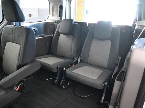 Used 2019 Ford Transit Connect XL image 32