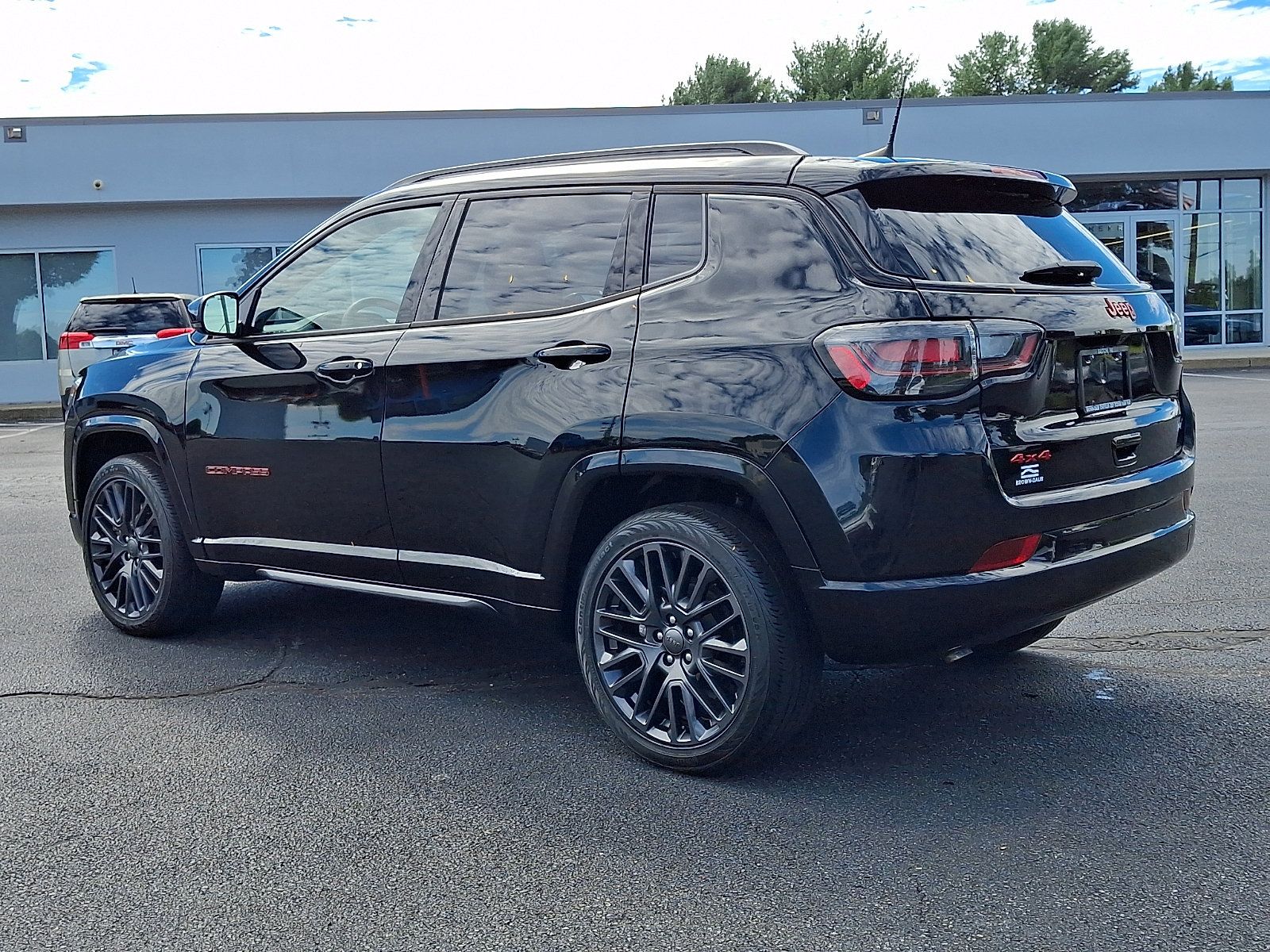Used 2023 Jeep Compass Limited w/ Elite Group for (Red) Edition AWD/4WD image 4